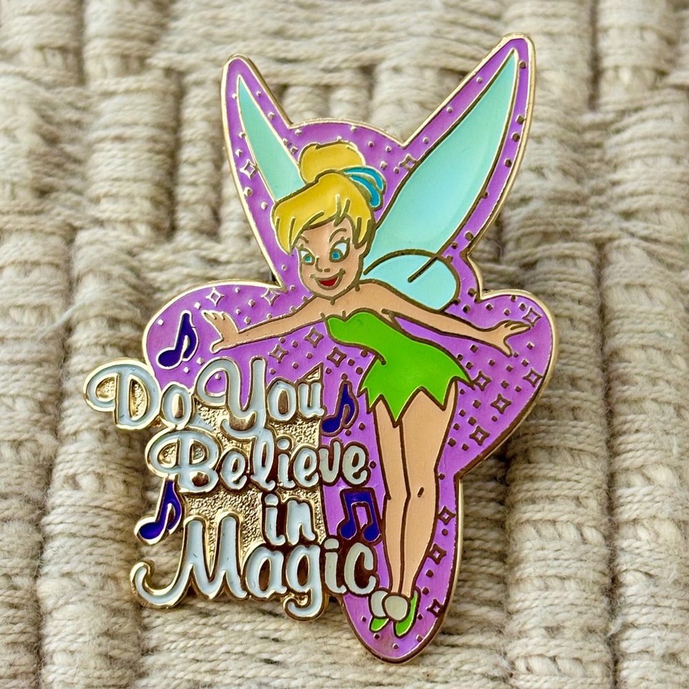 DISNEY 2002 Tinker Bell "Magical Musical Moments" Disney Store Pin